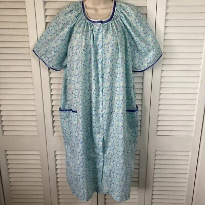 Bata Morning Glory de Jasmine Rose blanca con estampado floral multicolor Ditsy XL Foto 1 de 4