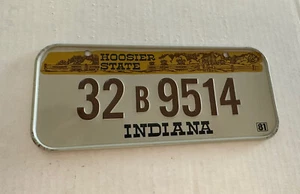 Vintage 1981 Mini Automobile Tin License Indiana IN Indy 500 Souvenir Plate - Picture 1 of 1