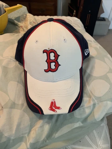 Boston Red Sox Hat Baseball Cap SnapBack Fit. One Size Fits All Cover