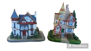 2 Santas Best Christmas In New England 1995 Hand Painted Porcelain Houses - Picture 1 of 6