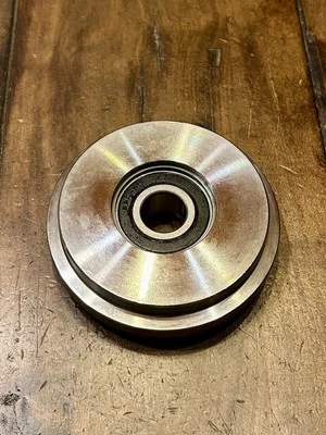 Ролик звездочки с приводом от траншеекопателя Ground Hog T-4 с подшипником 60161-A подлинный изготовитель оборудования - Изображение 1 из 3