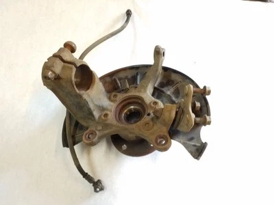 Conjunto de buje de husillo delantero izquierdo | Se adapta a Volkswagen Jetta / Tiguan 2009-2018 Foto 1 de 4