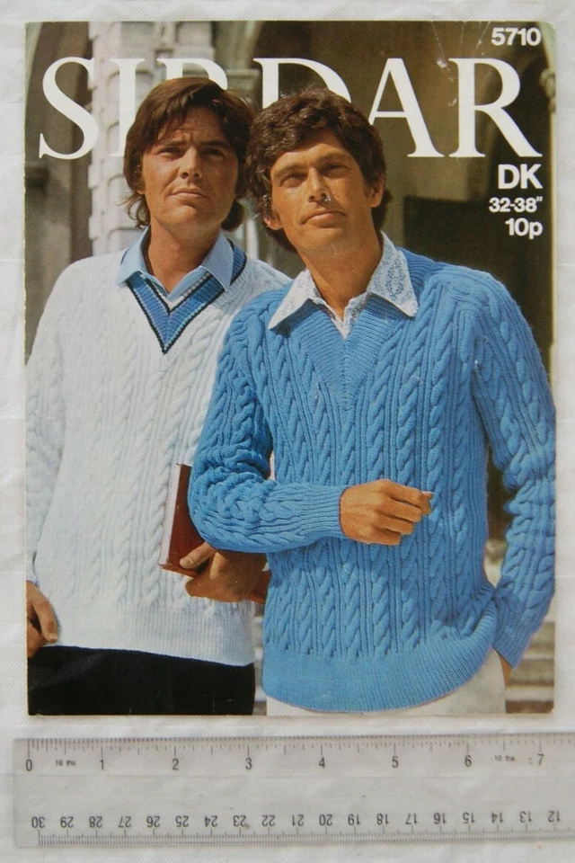 Vintage: Sirdar 5710 sports sweater, DK, 32-38 inch, 81-97 cm - Image 1 of 1