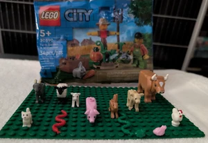 LEGO 30590 FARM GARDEN & SCARECROW Lot With Various Farm Animals. W/Baseplate. - Picture 1 of 6