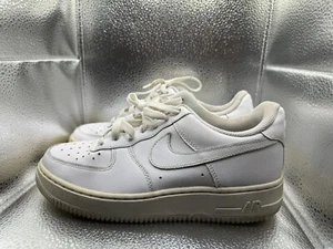 Size 6y - Air Force 1 Triple White Shoes Sneakers Boys (Z5) - Picture 1 of 6