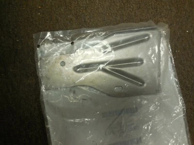 New OEM 1997 - 2014 Ford E150 Front Fender Reinforcement Bracket RH F7UZ - Image 1 of 2