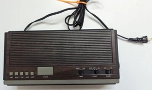 Emerson REL5200 FM/AM Alarm Clock Radio, Pre-Owned - Picture 1 of 3