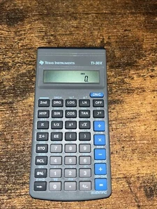 VINTAGE 1995 SOLAR SCIENTIFIC CALCULATOR TEXAS INSTRUMENTS TI-30X MADE IN ITALY - Picture 1 of 1