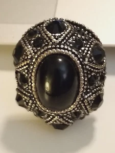 Women's Large Vintage Adjustable Ring WIth Black Stones 1.25" - Picture 1 of 4