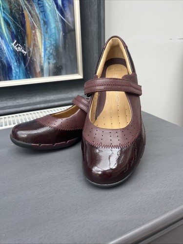 SCARPA DONNA NON STRUTTURATA DA CLARKS BORDEAUX VERNICE PELLE UNA NOCCIOLA 4D Nuova