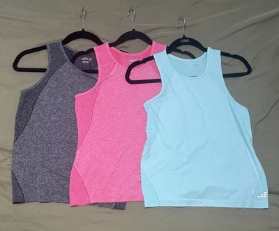 Camisetas sin mangas BCG (paquete de 3) azul bebé, rosa, gris talla: XS Foto 1 de 2