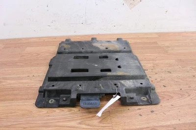 Yamaha Rhino 660 YXR 2004 base de asiento derecho/placa inferior con pestillo Foto 1 de 4