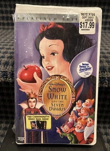 Snow White & The Seven Dwarfs VHS Clamshell Disney, Platinum Edition *New Sealed - Picture 1 of 10