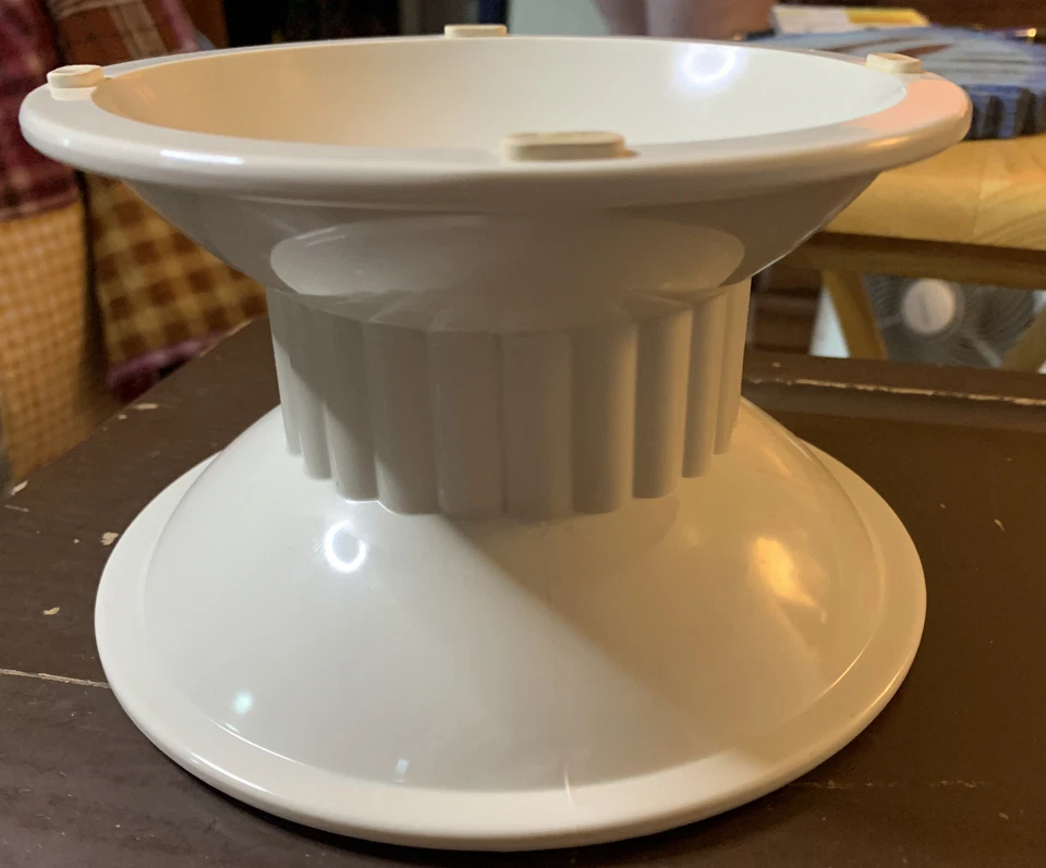 G.E.T. Enterprise ML-100 Venetian Tray Pedestal 4”T - Image 1 of 4