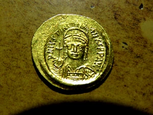 Moneda Imperio Bizantino JUSTINIAN I (527-565) AD ORO Alto Grado AV SOLIDUS F3 - Imagen 1 de 2