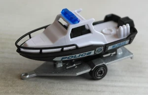 Majorette Anhänger mit Boot schwarz/weiß POLICE Trailer Schiff Boat Polizei - Picture 1 of 4
