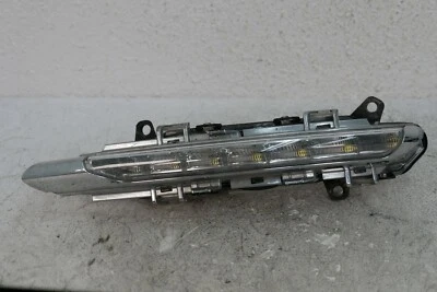 2010-2012 MERCEDES BENZ S550 FRONT RIGHT PASSENGER SIDE DAYTIME RUNING LAMP OEM - Image 1 of 4