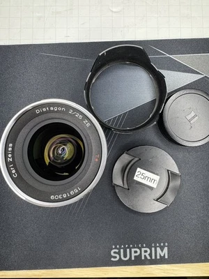 Zeiss 25mm F/2 Distagon T* ZE Series Manual Focus Lens for Canon EOS SLR Cameras - Image 1 of 4