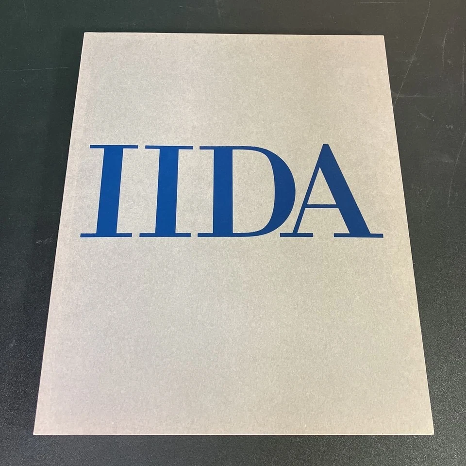 Y23-1-25 Limited Edition 600 Iida Yoshikuni IIDA Iida Yoshikuni Paintings Collec - Immagine 1 di 4