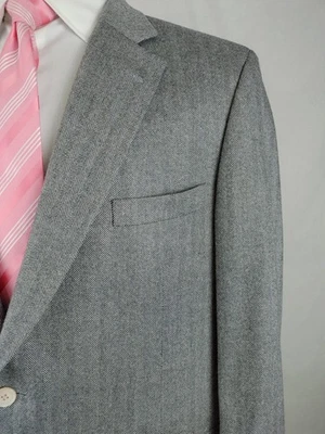Paul Stuart Men's 44/45R Soft Gray Silk Cashmere Herringbone Sport Coat Blazer - Image 1 of 4