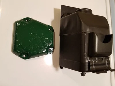 YAMAHA DT2/DT3 250cc 1972-73 AIR BOX CLEANER ASSY with Lid OEM  #308-14411-00-00 - Image 1 of 4