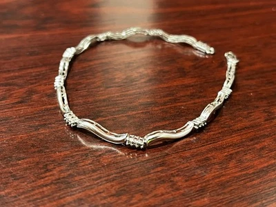 10K White Gold Diamond Tennis Bracelet 7.5" 4.5 Grams - Image 1 of 4