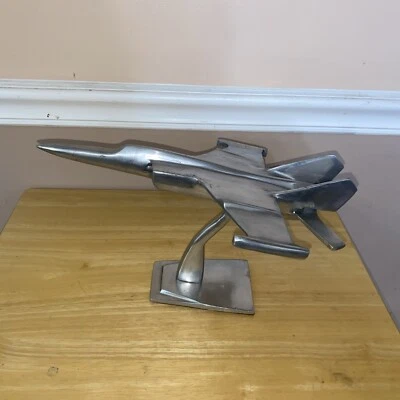 Винтажная алюминиевая игрушка истребитель реактивный самолет ар-деко литая металлическая полка лоток декор - Изображение 1 из 4