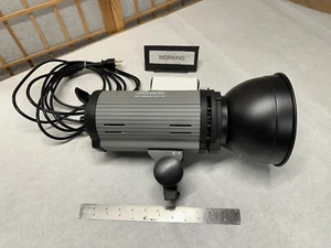 Flash da studio professionale Promaster 300C OTTIMO FUNZIONANTE! - Foto 1 di 8