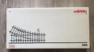 V 184 - Aiguillage manuel Droit MARKLIN 5966 - Échelle 1 en boite - Etat NEUF - Photo 1/4