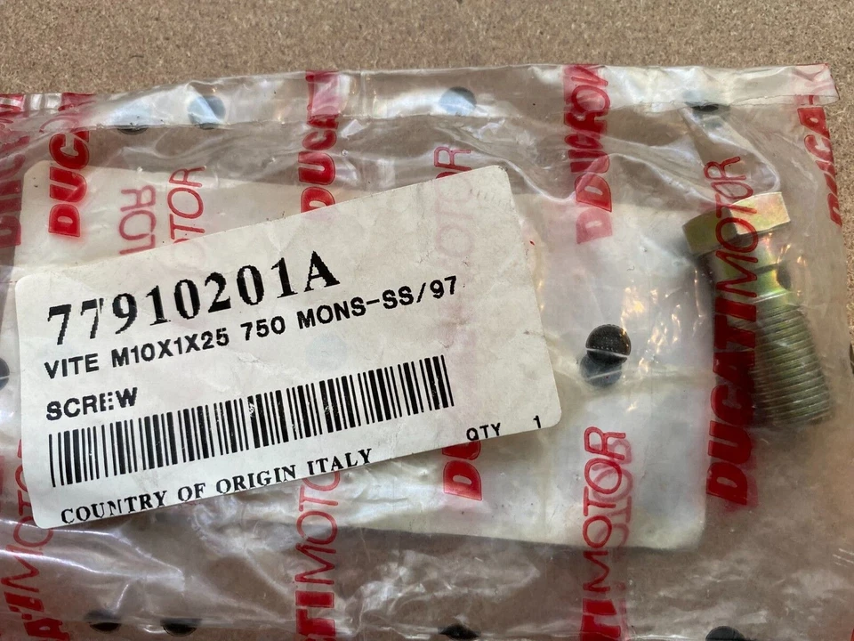 .Ducati clutch cylinder union bolt Monster 600 750 900 , 600SS 750SS 900SS      — 第 1/1 张图片