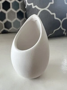 Large Ceramic Planter White Hanging Air Plant - Picture 1 of 5