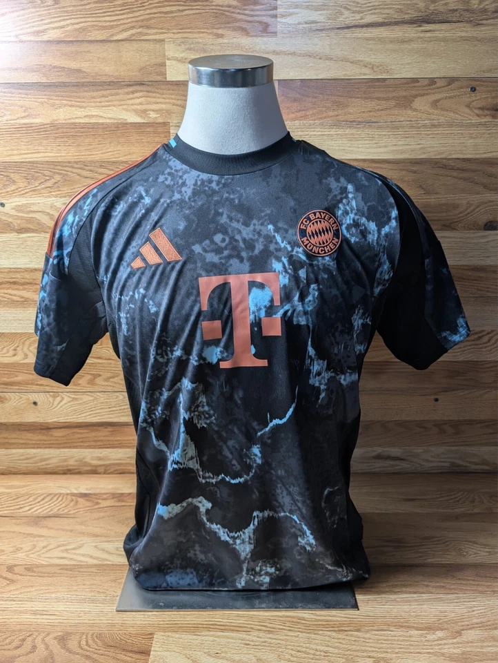 adidas 2024-25 Bayern Munich Men's Large Away Jersey IZ3130 soccer bundesligua