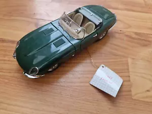 1/24 SCALE FRANKLIN MINT CLASSIC 1961 JAGUAR E-TYPE ROADSTER BRITISH CAR - Picture 1 of 11
