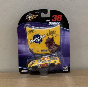 2004 Elliott Sadler Pedigree M&Ms The Wizard Of Oz 1:64 car WC Winners Circle - Picture 1 of 2