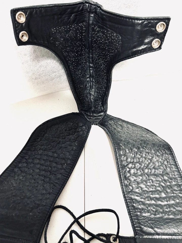 Butt and Dick Vampire Torture - Image 1 of 4