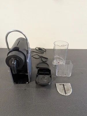 Эспрессо-машина Nespresso Pixie от De'Longhi - титановая - протестирована - только детали   - Изображение 1 из 4