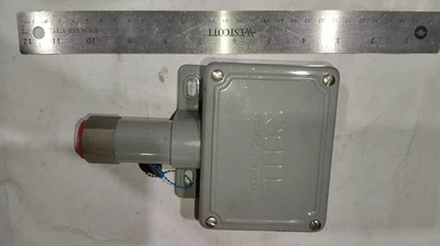 INTERRUPTOR DE PRESIÓN SOR STATIC O RING 6NN-KA3-S1-F2A 12-100 PSI 1500 PSI 2500 PSI  Foto 1 de 4