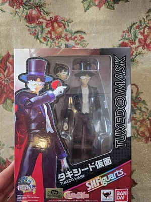 S.H.Figuarts Sailor Moon Tuxedo Mask Kamen Figure Bandai  - Immagine 1 di 4