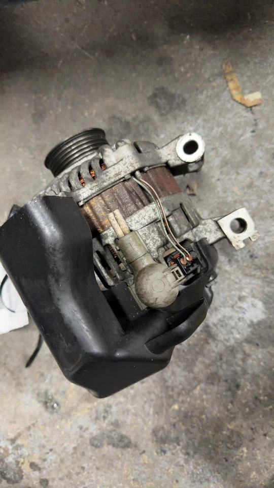 2009 2010 2011 2012 2013 2014 2015 Mazda MAZDA MIATA Alternator - Изображение 1 из 4