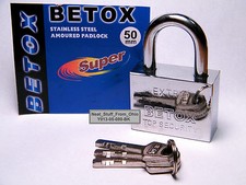 Padlock, Large Size, Extra-Security with Three 'Difficult To Duplicate' Keys