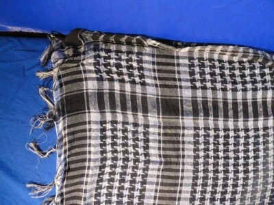 LIGHTWEIGHT SHEMAGH SPECIAL FORCES SEALS GREEN BERET TACTICAL SCARF WHITE BLACK - Image 1 of 4