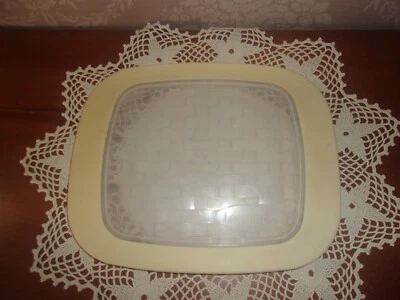Longaberger 8 X 8 Silicone Lid - Fits 8 X 8 Baking Dish - Image 1 of 2