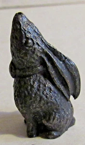 ORNAMENT HANDGEFERTIGT BRONZIERTES HARZ MOND BEOBACHTEN HASE MINIATUR MODELL SKULPTUR - Bild 1 von 2
