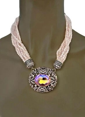 Colar elegante retrô inspirado na década de 1940 vidro rosa cristal iridescente declaração - Imagem 1 de 4