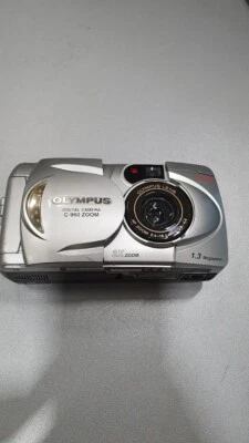Olympus Camedia C-960 Zoom 1.3MP 3X Optisches Zoom Nicht Aktiv Für Teile - Bild 1 von 4