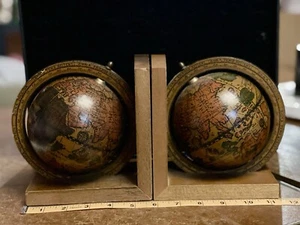 "De colección Viejo Mundo Globo Terminales Madera Giratorio 6""L X 5.5"" W Hecho en Italia" - Imagen 1 de 7