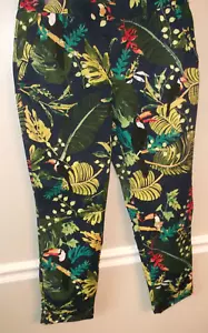 Chico's Tropical Toucan Druck Komfort Taille Luxus Knöchelhose Größe 0,5 P Neu mit Etikett - Bild 1 von 8