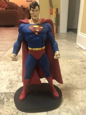 ESTATUA TAMAÑO COMPLETO SUPERMAN WARNER BROS STUDIO STORE: COMO NUEVA. Foto 1 de 3