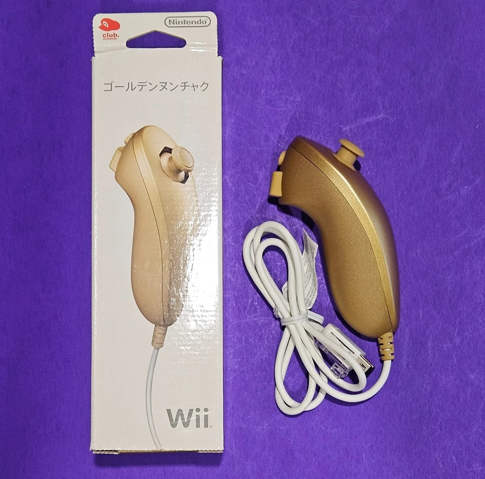 Official Nintendo Wii Nunchuck GOLD ZELDA LINK RVL-004 Motion Plus Wii U BOX - Image 1 of 1