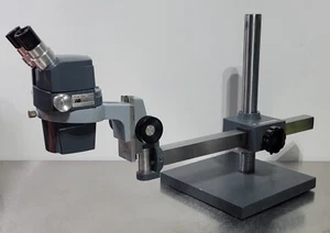 American Optical AO 570 StereoStar 0.4-4.2x Stereo Zoom Microscope on Boom Stand - Picture 1 of 9